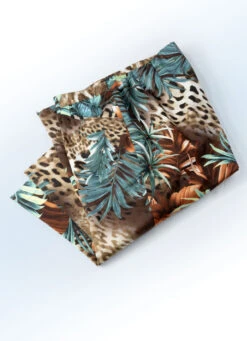 Bermudas In Dschungel- Und Tierfell-Dessinierung