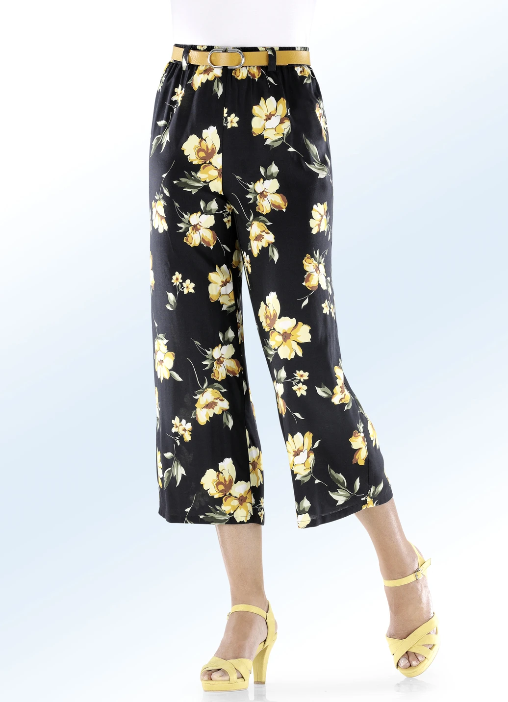 Culotte Mit Schöner Floral-Dessinierung 1 Culotte Mit Schöner Floral-Dessinierung