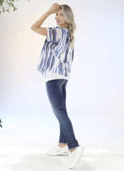 Doppellagiges Shirt Mit Silberfarbenen Plättchen -Angebote Trend Seele Store doppellagiges shirt mit silberfarbenen plaettchen farbe weiss blau schwarz groesse 034 3