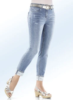 Edel-Jeans In 7/8-Länge Mit Hübschem Glitzersteinchenbesatz -Angebote Trend Seele Store edel jeans in 78 laenge mit huebschem glitzersteinchenbesatz farbe hellblau groesse 038 2