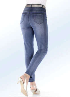 Edel-Jeans Mit Stickerei-Applikationen Und Glitzersteinchen -Angebote Trend Seele Store edel jeans mit stickerei applikationen und glitzersteinchen farbe jeansblau groesse 052 1