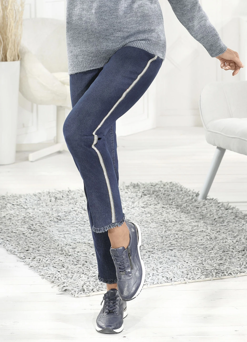 Edel-Jeans Mit Strasssteinchen 1 Edel-Jeans Mit Strasssteinchen