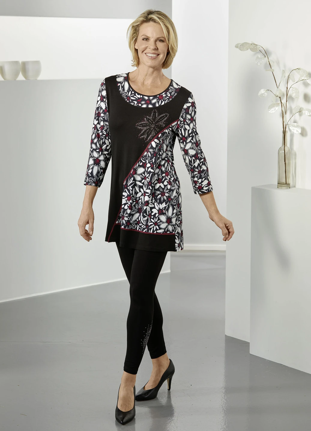 Hinreißendes Longshirt Mit 3/4-langen Ärmeln 2 Hinreißendes Longshirt Mit 3/4-langen Ärmeln – Bild 2