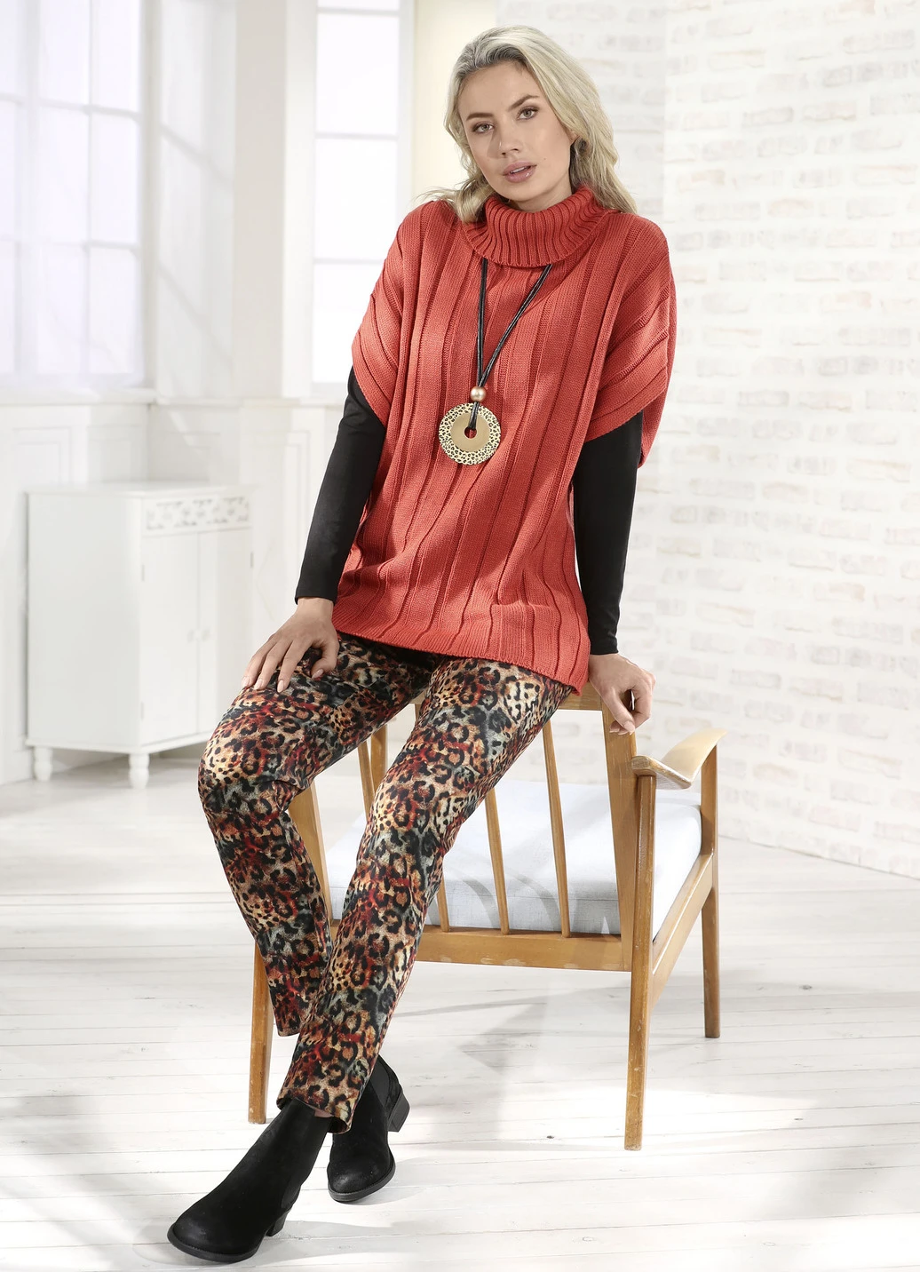 Hose In Angesagter Tierfelldessinierung 5 Hose In Angesagter Tierfelldessinierung – Bild 5