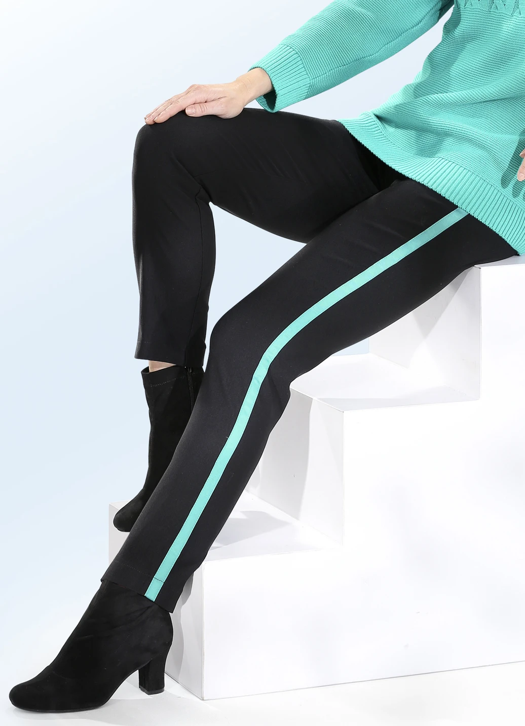 Hose Mit Tollem, Angesagtem Galonstreifen 3 Hose Mit Tollem, Angesagtem Galonstreifen – Bild 3