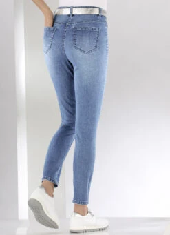 Jeans Mit Floralen Lochstickereien Und Strasssteinchen 11 Jeans Mit Floralen Lochstickereien Und Strasssteinchen -Angebote Trend Seele Store jeans mit floralen lochstickereien und strasssteinchen farbe hellblau groesse 034 3
