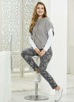 Jeans Mit Floraler Dessinierung -Angebote Trend Seele Store jeans mit floraler dessinierung farbe anthrazit grau groesse 046 4