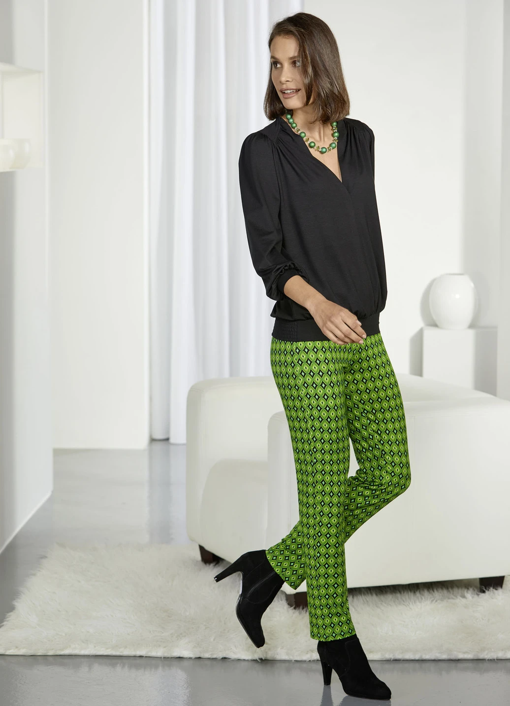 Jerseyhose Mit Ausdrucksstarker Dessinierung 2 Jerseyhose Mit Ausdrucksstarker Dessinierung – Bild 2