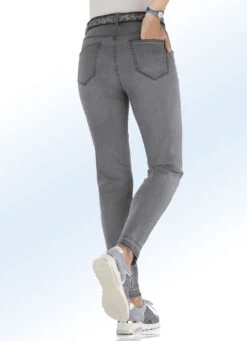 Knöchellange Jeans Mit Modischer Saumfärbung -Angebote Trend Seele Store knoechellange jeans mit modischer saumfaerbung farbe grau groesse 020 2