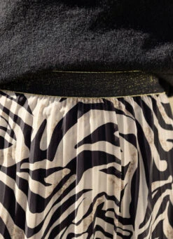 Plissee-Rock -Angebote Trend Seele Store plissee rock farbe beige schwarz camel groesse 036 2