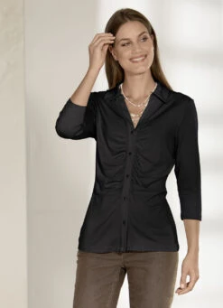 Raffinierte Shirtbluse Mit Polokragen In 3 Farben 5 Raffinierte Shirtbluse Mit Polokragen In 3 Farben -Angebote Trend Seele Store raffinierte shirtbluse mit polokragen in 3 farben farbe schwarz groesse 034