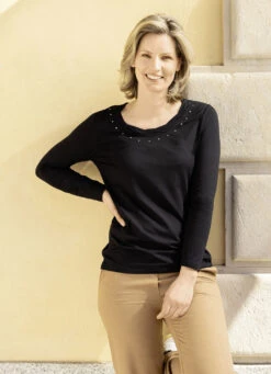 Shirt Mit Charmanter Verarbeitung In 2 Farben -Angebote Trend Seele Store shirt mit charmanter verarbeitung in 2 farben farbe schwarz groesse 042