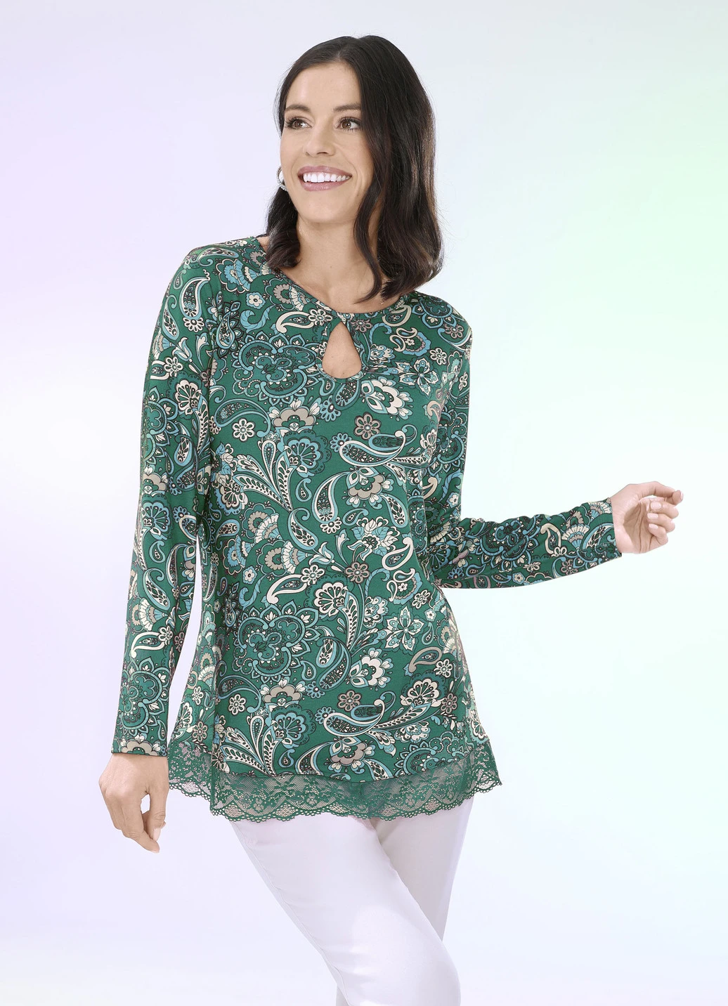 Shirt Mit Interessanter Ausschnittverarbeitung In 2 Farben 2 Shirt Mit Interessanter Ausschnittverarbeitung In 2 Farben – Bild 2