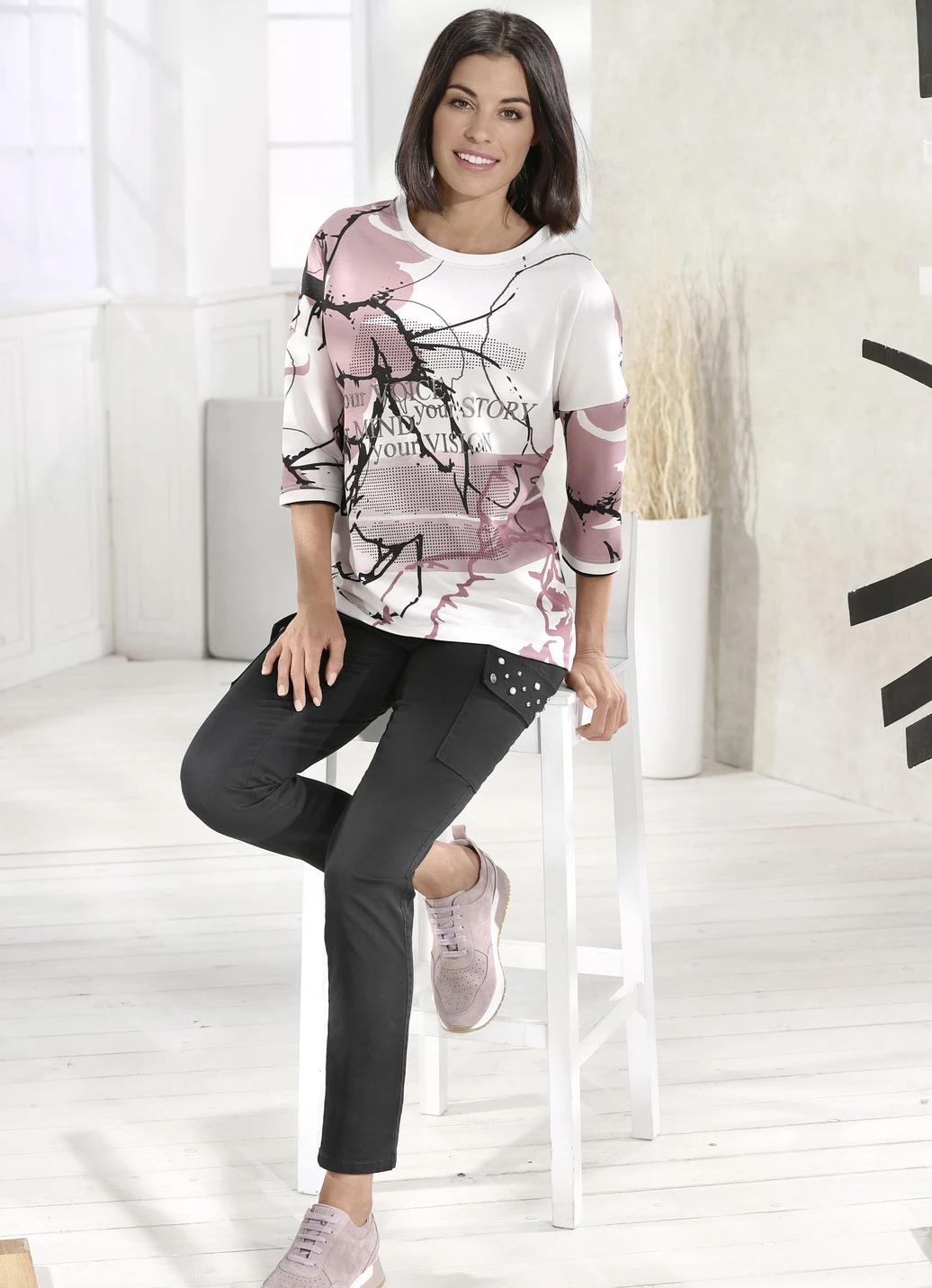 Sweatshirt Mit Relief-Schriftzug 2 Sweatshirt Mit Relief-Schriftzug – Bild 2